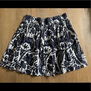 Banana Republic skirt, size medium
